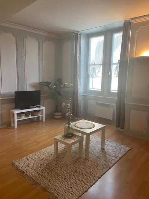 Appartement « Au Coeur De Dole » Extérieur photo